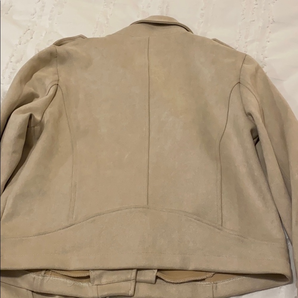 Cloths - Picture 2 of 2